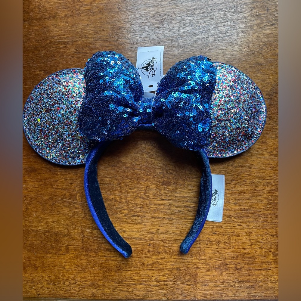 New Disney Parks 2020 Minnie Mouse Ears Sequins and Bow Headband